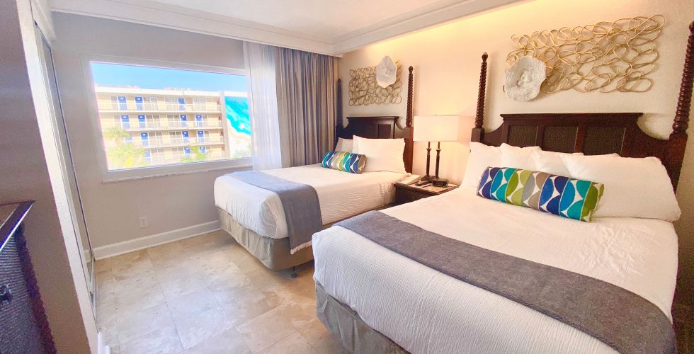 A Bedroom With A Bed In A Room