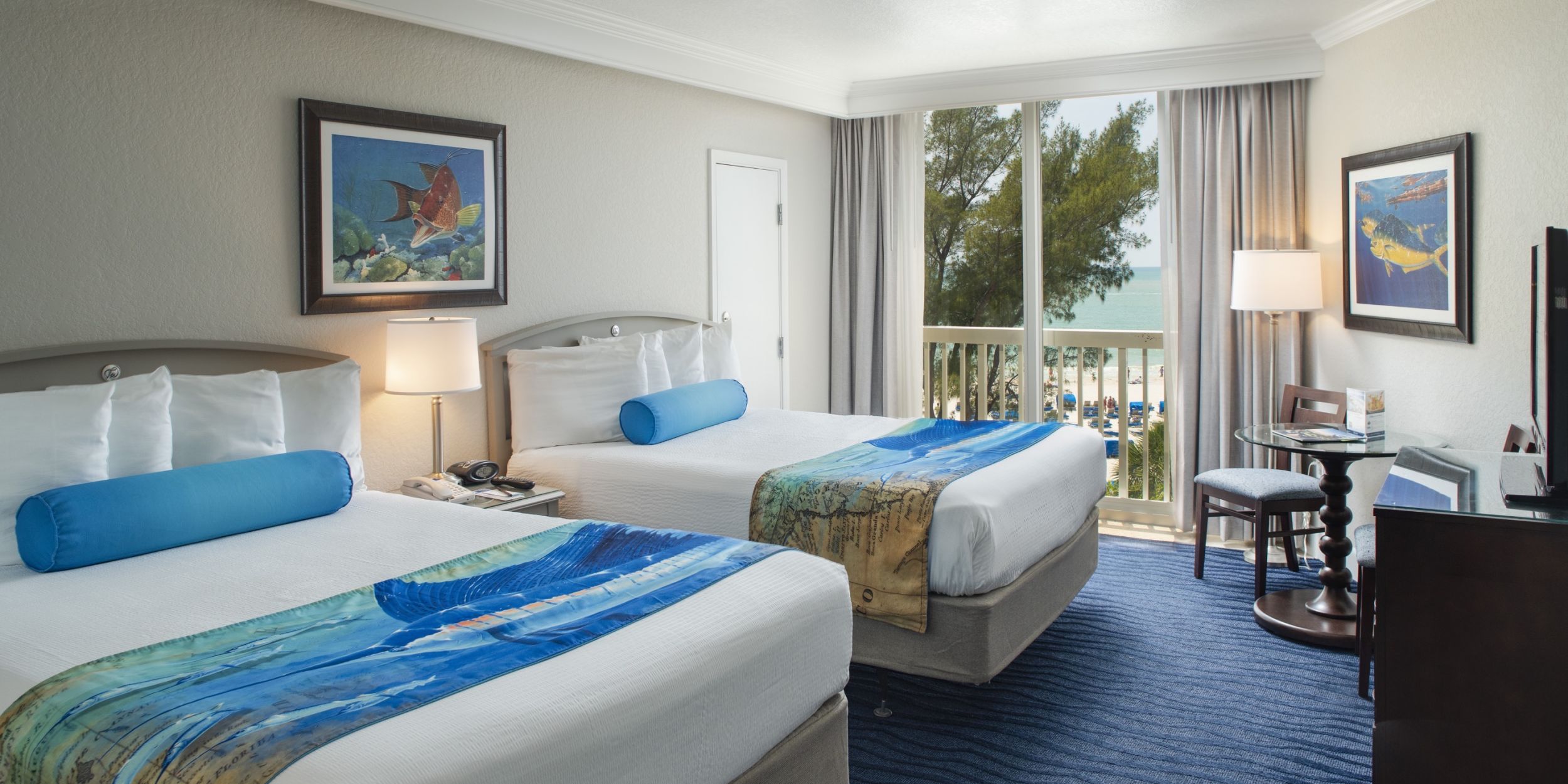 A Bedroom With A Large Bed In A Hotel Room